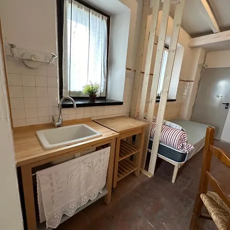 Mini Carpino Apartment *